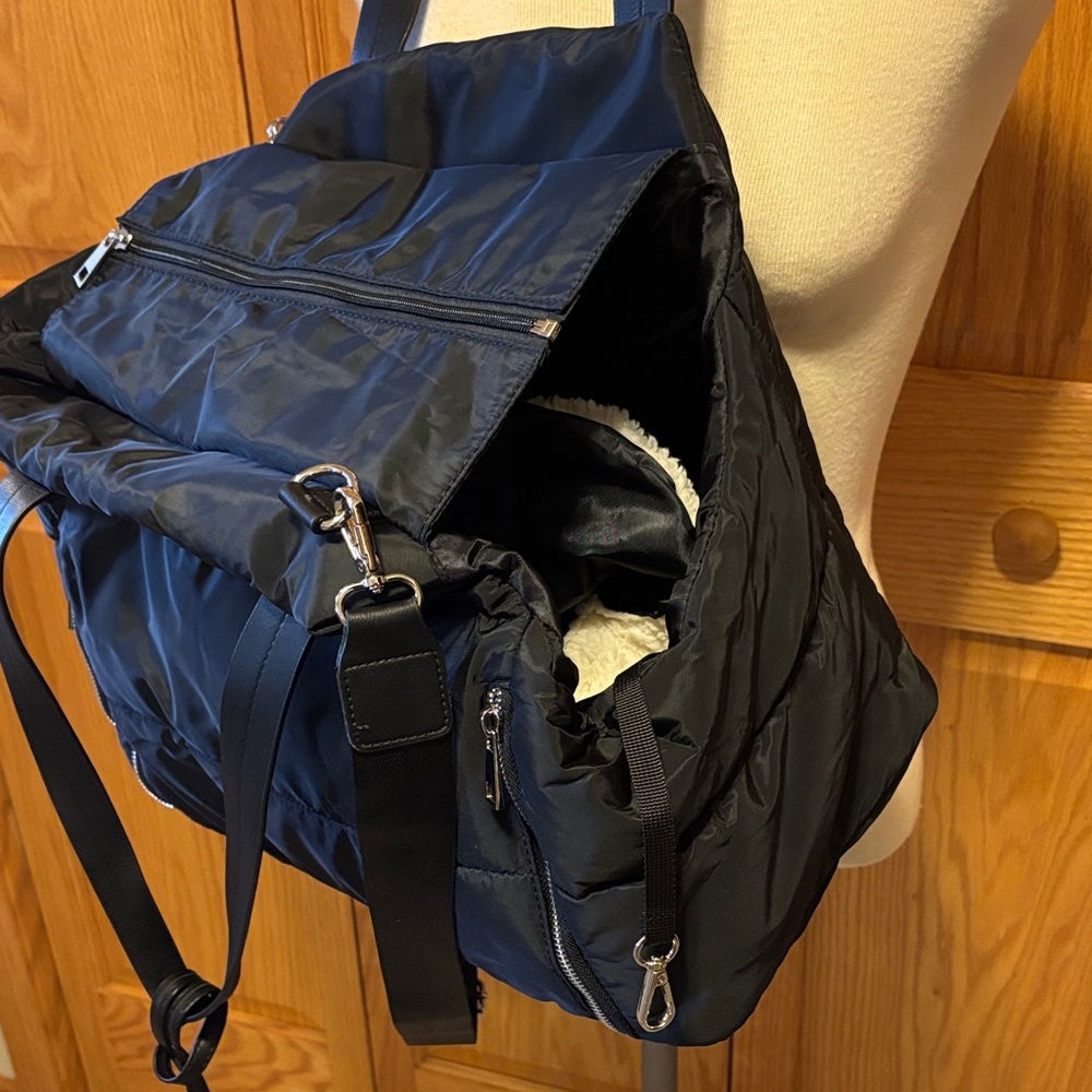 Black Quilted Dog Tote Bag - Small Dog 15 lbs under EUC - Picture 3 of 6